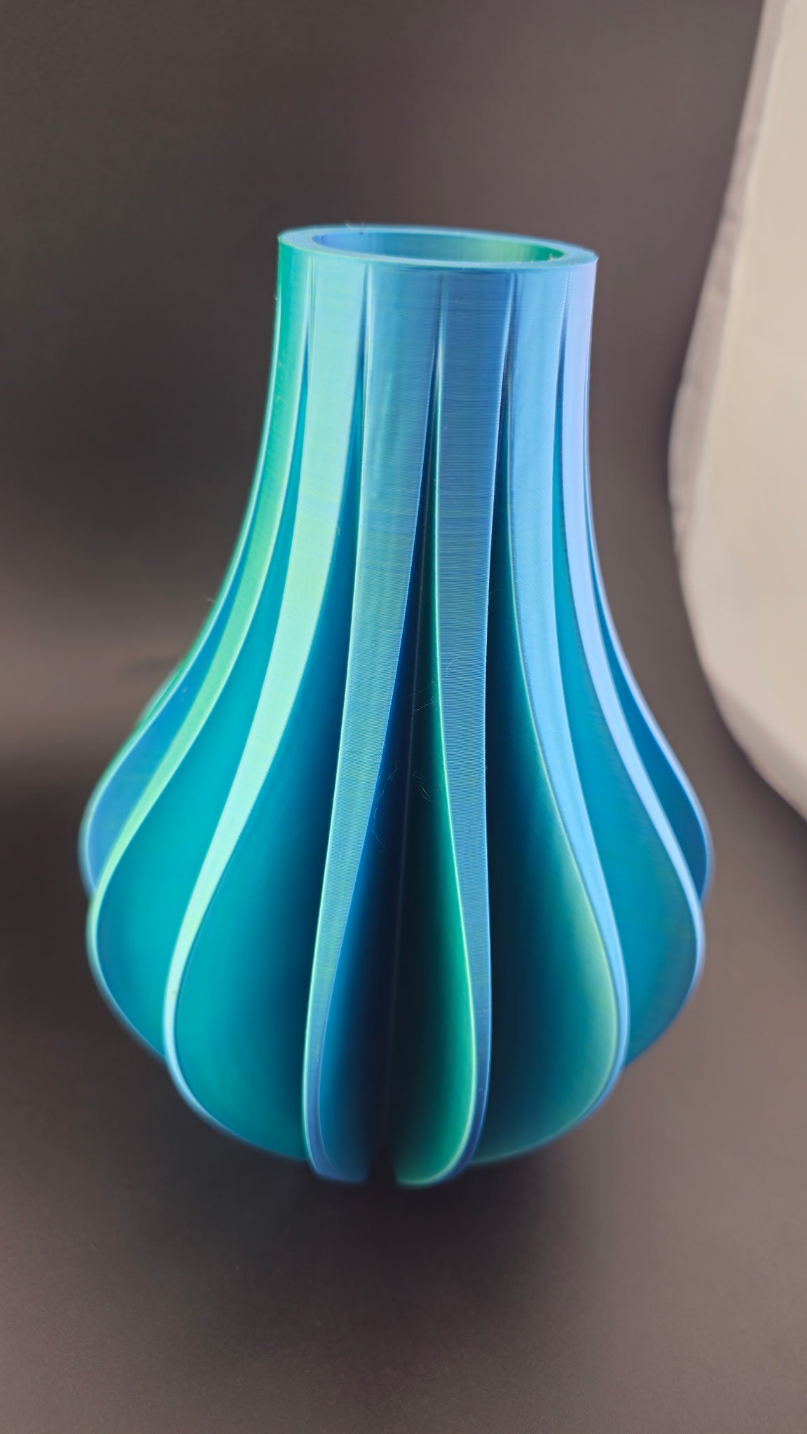 Zolara Vase
